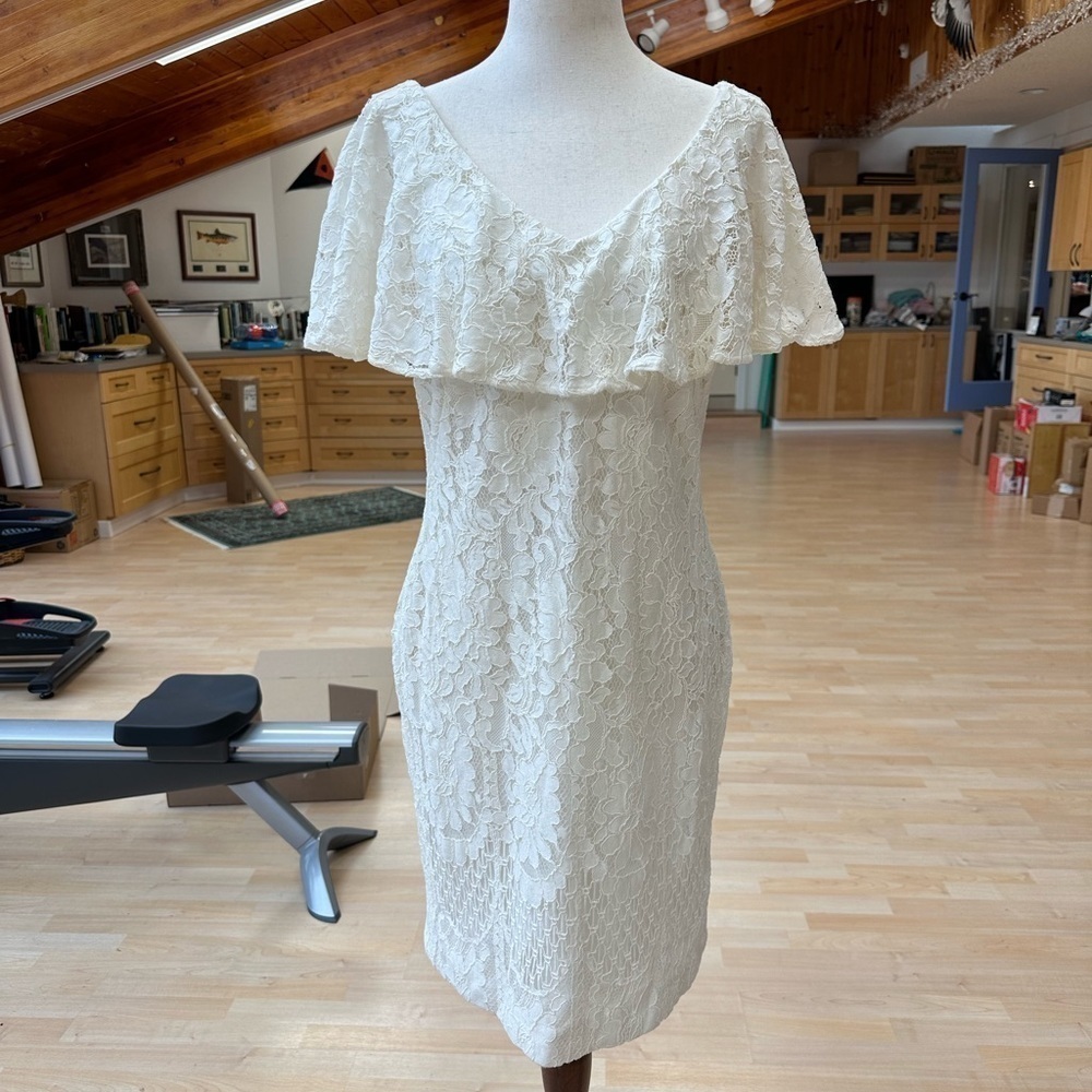 LAUREN Ralph Lauren Petite Tamalira Floral Lace Dress 10 10P NWT